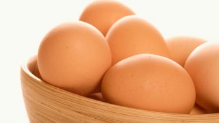 卵の食べ過ぎは体に悪い？卵は筋トレやボディメイクに効果的な食材？